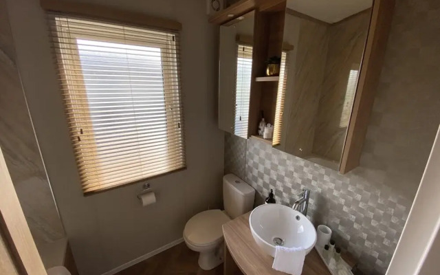 Rivendale 8 & Hot Tub 2 Bed