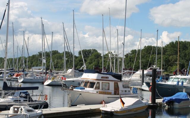 Cozy Apartment in Ostseebad Boltenhagen near Beach
