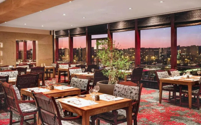 Отель Novotel Paris Centre Tour Eiffel 