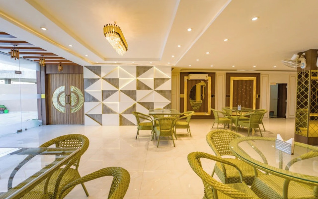 Shiv Rudraksh Resort - Near Assi Ghat