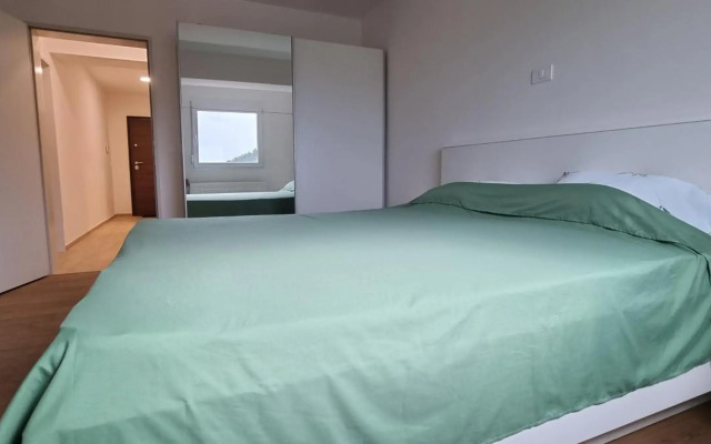 Svir Skyline Apartment No 39