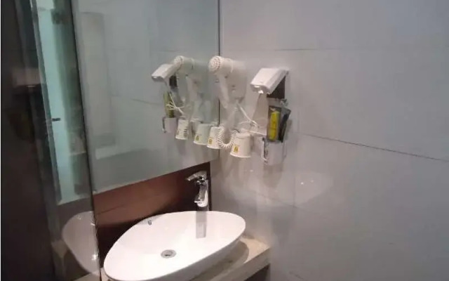 IU Hotel JInzhong Jiexiu Railway Station Branch