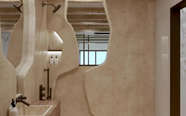 Portara Seaside Luxury Suites