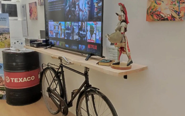 Santa Barbara Apartment