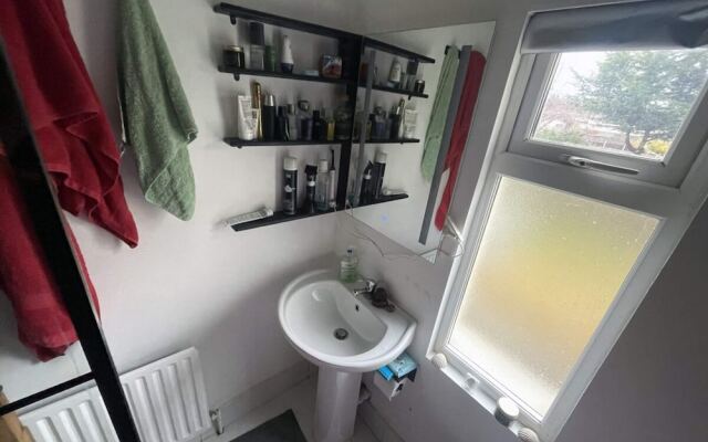 Spacious 2BD Terrace House W/garden - Dublin!