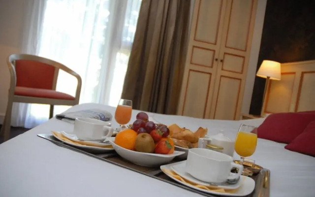 Le relais fleuri, Hôtel et restaurant Logis - Avallon