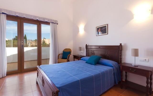 VILLA ANGEL in Cala´n Bosch