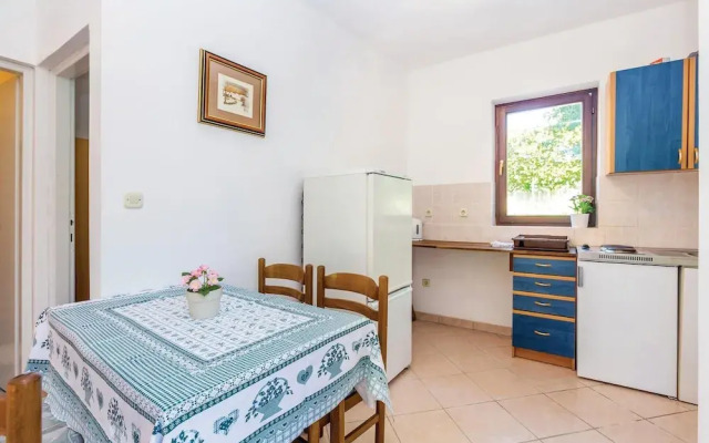 Amazing Apartment in Pinezici With 2 Bedrooms and Wifi