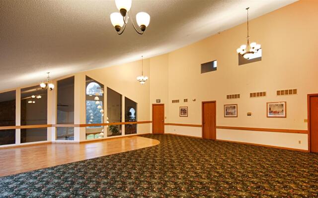 Best Western Indian Oak