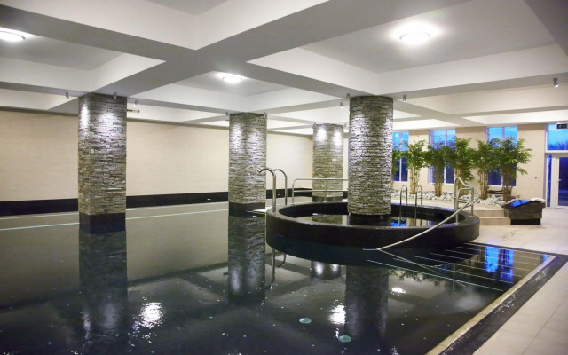 Garryvoe Hotel