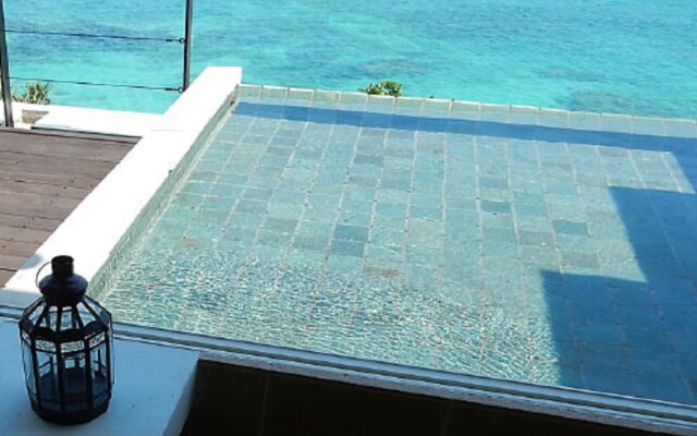 Kayatsuma Okinawa Hotel & Resort