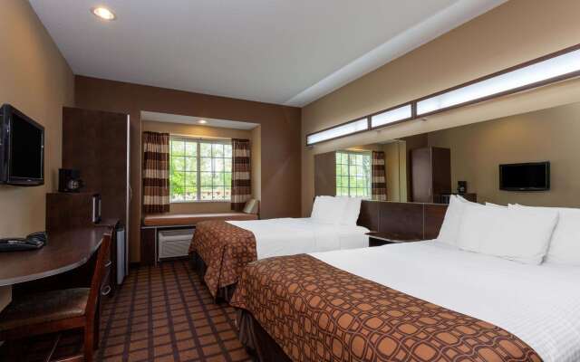 Microtel Inn & Suites by Wyndham Columbia/At Fort Jackson