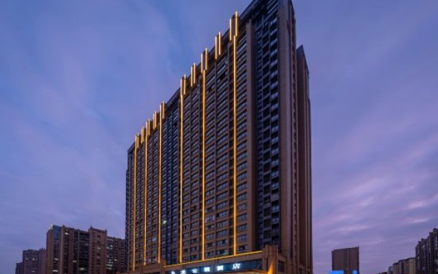 Jiujiang Jiulong Yunjing Hotel at 98 Flood Control Memorial Square, Balihu New District – Exterior – Jiujiang