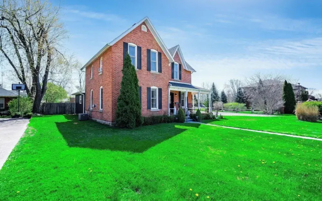 The Kingsville House