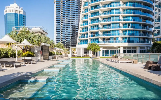 H Residences by Holiday Holiday