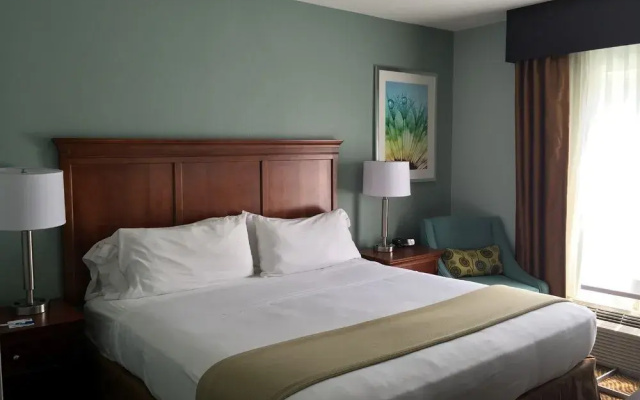 Holiday Inn Express Braselton
