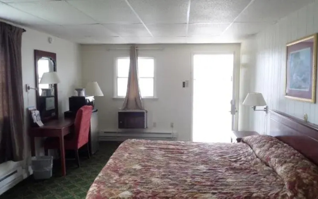 Red Carpet Inn and Suites Palmyra