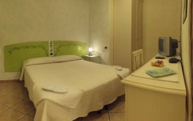 Dimora Degli Ulivi Bed and Breakfast