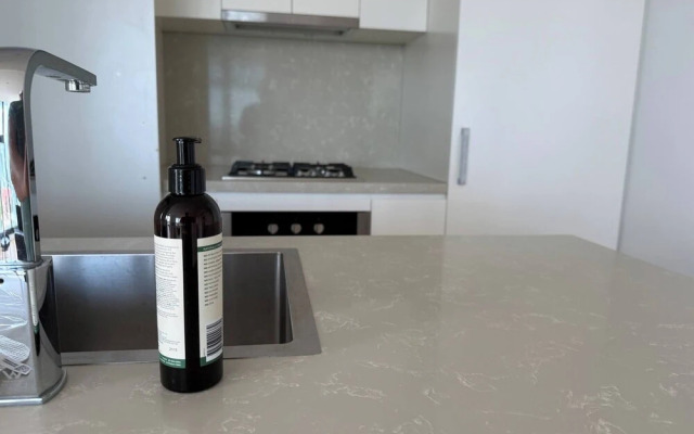 Top Floor Luxury Apartment Rooftop Pool CBD