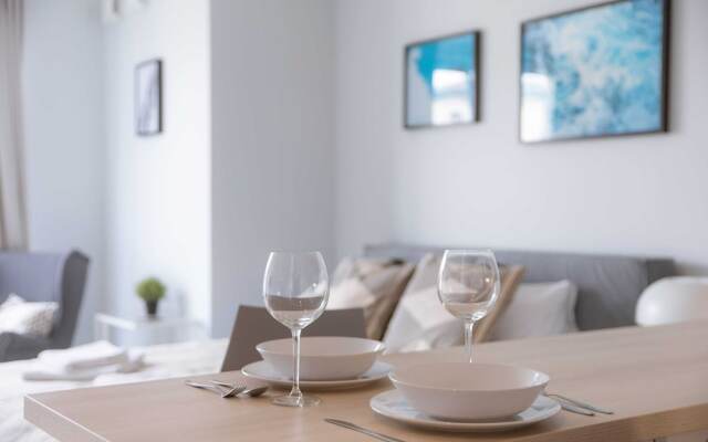 Jaktorowska Bright Studio