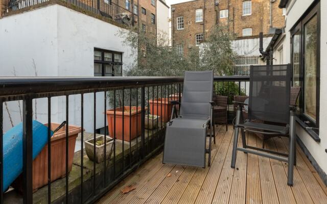 Modern and Bright 3 Bedroom House in Paddington