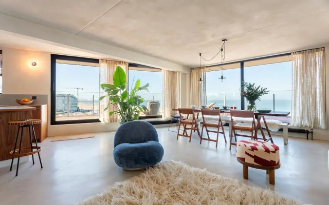 Apartment on Coast With Panoramic Views
