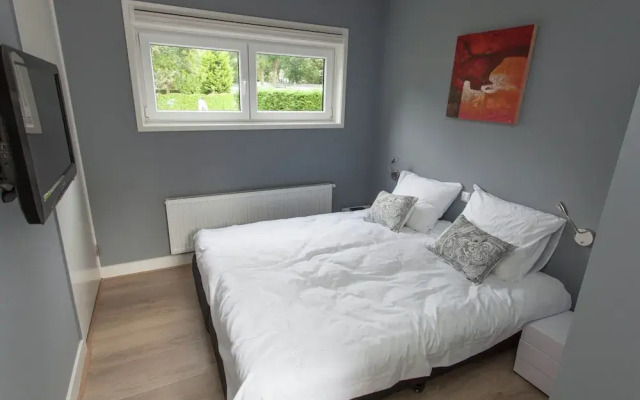 Light Bungalow With Dishwasher, Near Maastricht