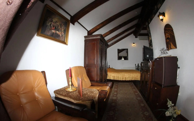 Hunter Prince Castle Hotel