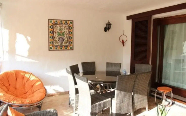 Block J Apartment