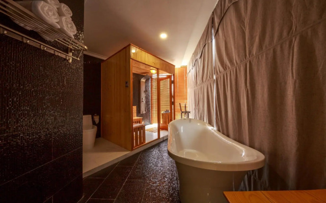 Varia Hotel
