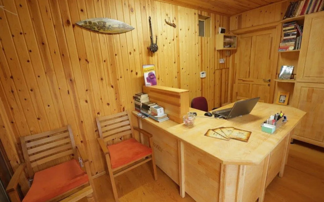 Leontopolis Apart Hotel