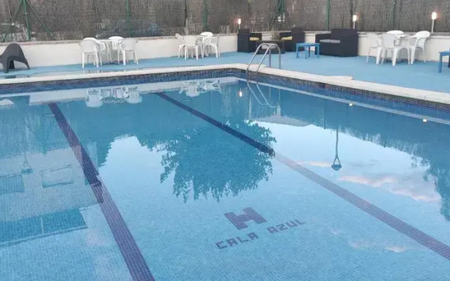 Aparthotel Cala Azul