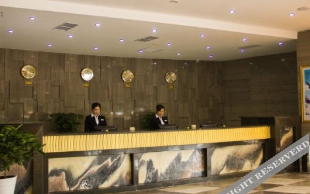 Yintai Business Hotel