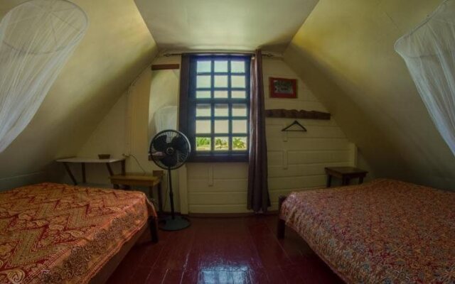 Un Pied-A-Terre