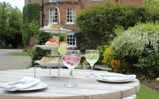 Rossett Hall Hotel