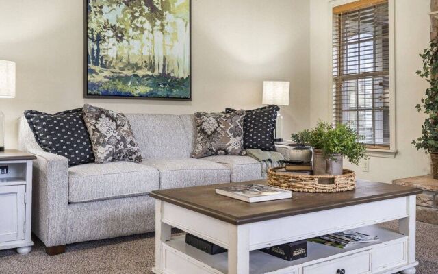 The Golf Shack - Picturesque Views on Deck!