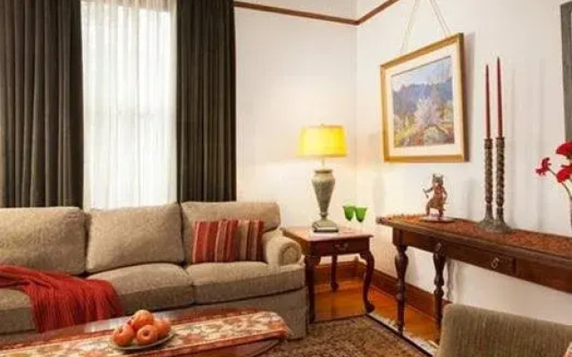 Four Kachinas Bed & Breakfast Inn