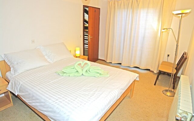 Kuntrada 45 with heated pool and kids pool