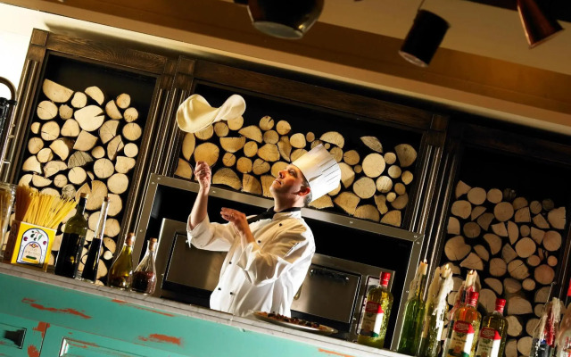 Bridge House Hotel - Leisure Club & Spa