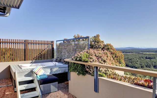 The Deckhouse, 22/26 One Mile Close