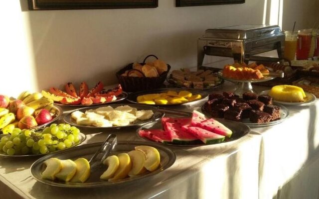 Jardim de Allah Flat Service