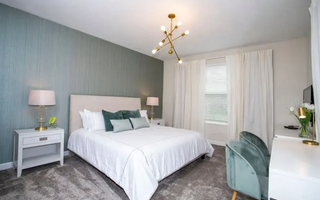 Stunning 5BR Home - Your Dream Getaway