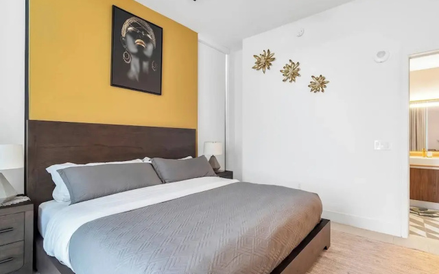 3BR Penthouse Direct, Stunning Water Views