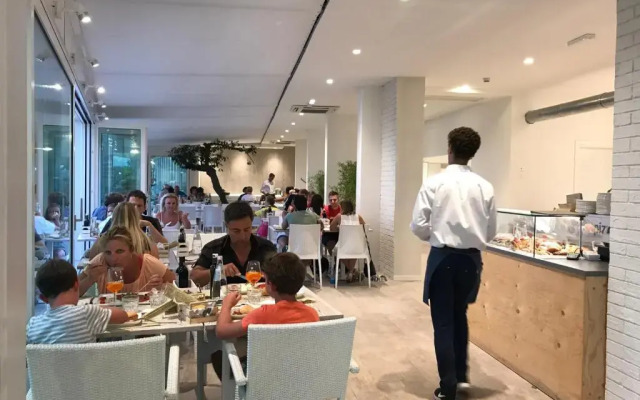 Stellamare Beach Hotel