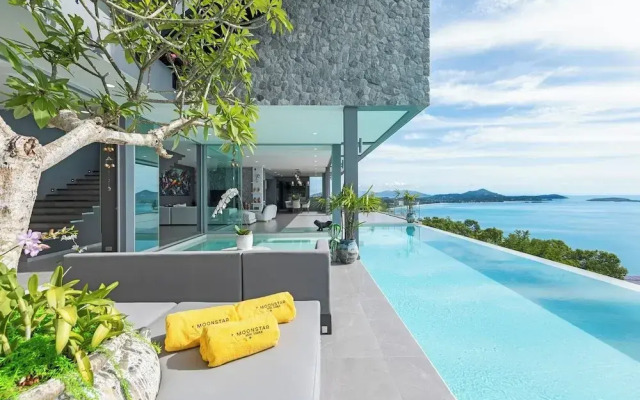Villa Moonstar