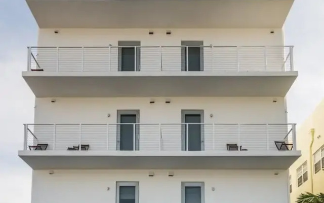 VHC Luxury Apartments 538-202
