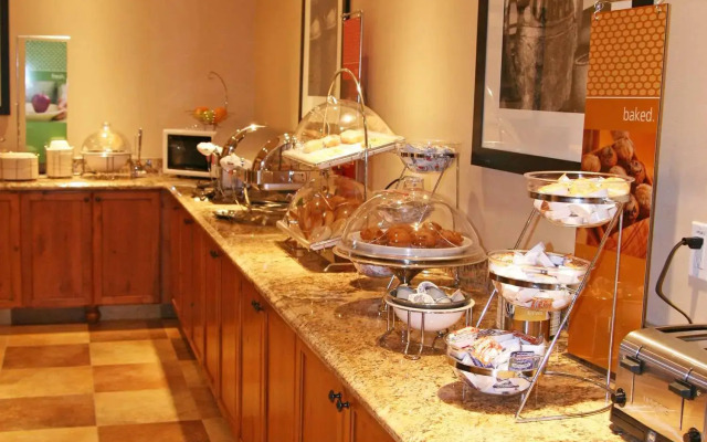 Hampton Inn & Suites Buffalo