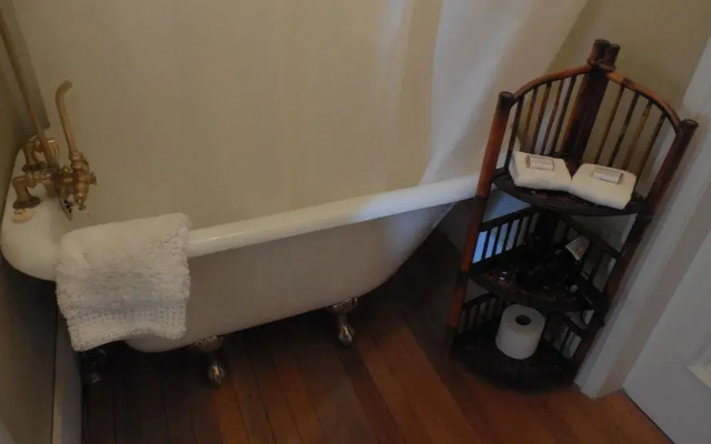 The Proctor Mansion Inn