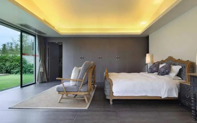Elite Aqua Hot Spring Villa Hotel