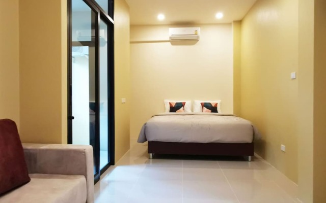 The Middle Town SHA by ZUZU